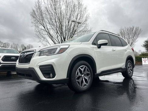 Used 2021 Subaru Forester Premium w/ Popular Package #1 image 3