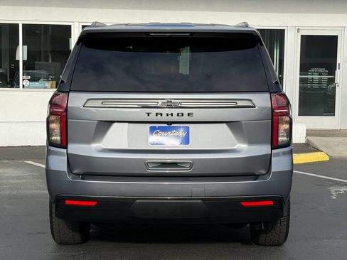 Used 2022 Chevrolet Tahoe Z71 w/ Luxury Package AWD/4WD image 8