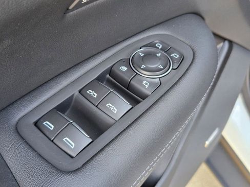 New 2025 Cadillac XT5 Premium Luxury image 25