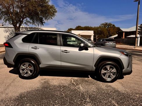 Used 2024 Toyota RAV4 XLE FWD image 10