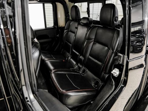 Used 2020 Jeep Gladiator Rubicon w/ Dual Top Group AWD/4WD image 21