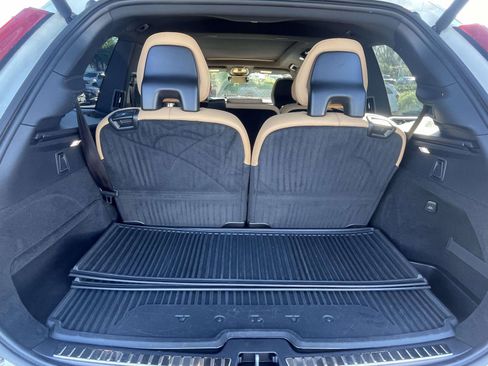 Certified 2023 Volvo XC90 B6 Ultimate w/ Protection Package Premier AWD/4WD image 10