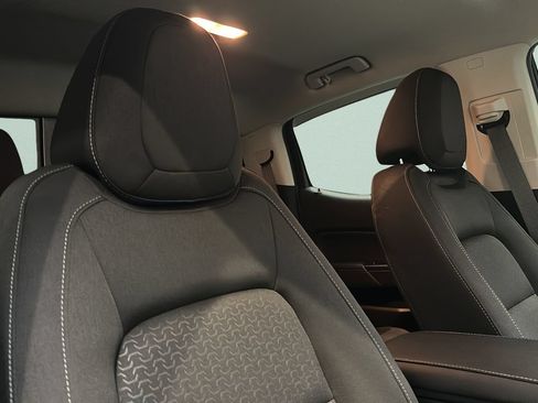 Used 2018 GMC Canyon SLE AWD/4WD image 19