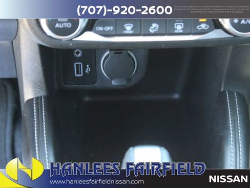 Used 2020 Nissan Kicks SR w/ SR Premium Package FWD image 20