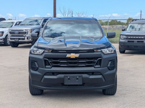 Used 2024 Chevrolet Colorado W/T w/ WT Convenience Package image 2