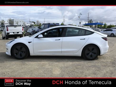 Used 2021 Tesla Model 3 Standard Range Plus RWD image 4