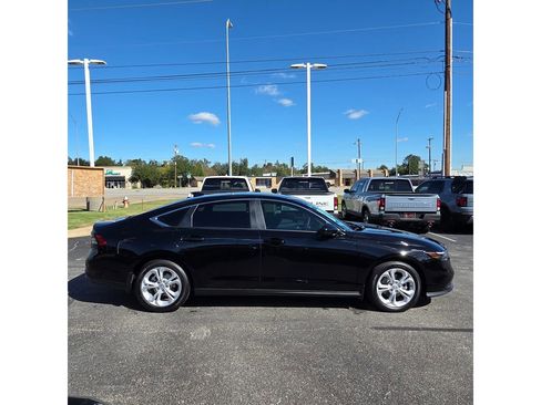 New 2025 Honda Accord LX image 13