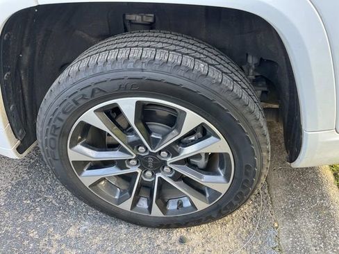 Used 2022 Jeep Grand Cherokee L Overland image 9