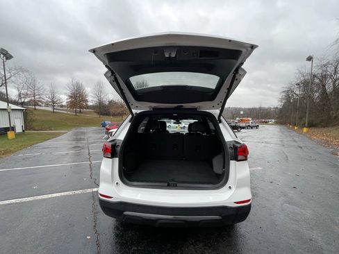 Certified 2024 Chevrolet Equinox Premier image 16