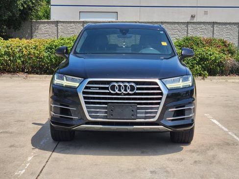 Used 2019 Audi Q7 3.0T Premium Plus w/ Premium Plus Package AWD/4WD image 2
