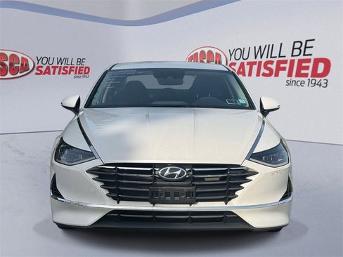 Certified 2022 Hyundai Sonata SE w/ Cargo Package image 2