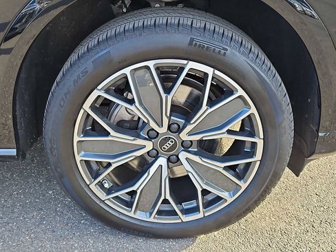 Used 2025 Audi Q5 Premium Plus w/ Premium Plus image 27