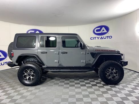 Used 2018 Jeep Wrangler Unlimited Rubicon w/ Cold Weather Group AWD/4WD image 2
