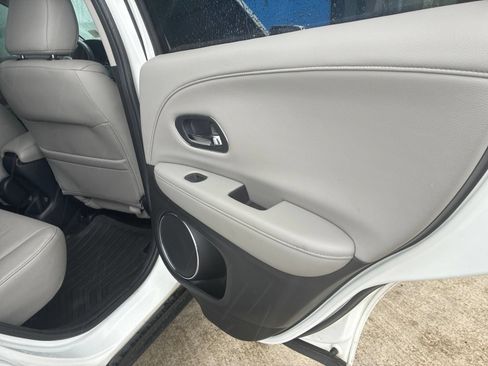 Used 2017 Honda HR-V EX-L image 15