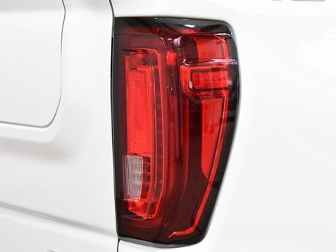 Used 2023 GMC Sierra 1500 SLT w/ SLT Premium Package image 21