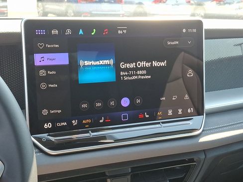 New 2025 Volkswagen Tiguan SE image 8