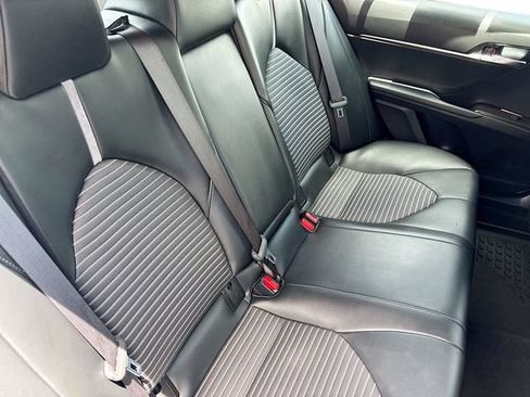 Used 2022 Toyota Camry SE FWD image 25