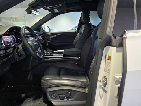 Used 2019 Audi Q8 Premium w/ Convenience Package image 26