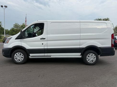 Used 2024 Ford Transit 250 Low Roof w/ Exterior Upgrade Package RWD image 5