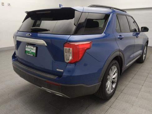 Used 2020 Ford Explorer XLT w/ Equipment Group 202A RWD image 9