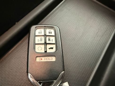 Used 2023 Honda Odyssey EX-L image 26