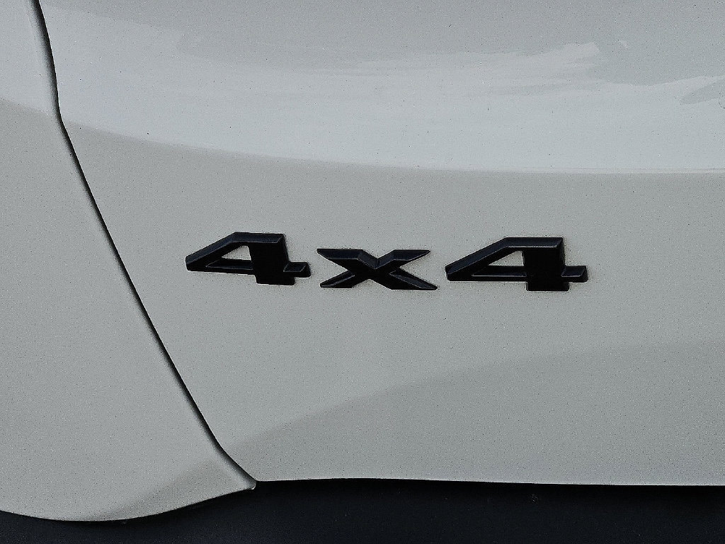 Used 2023 Jeep Renegade Latitude AWD/4WD image 16