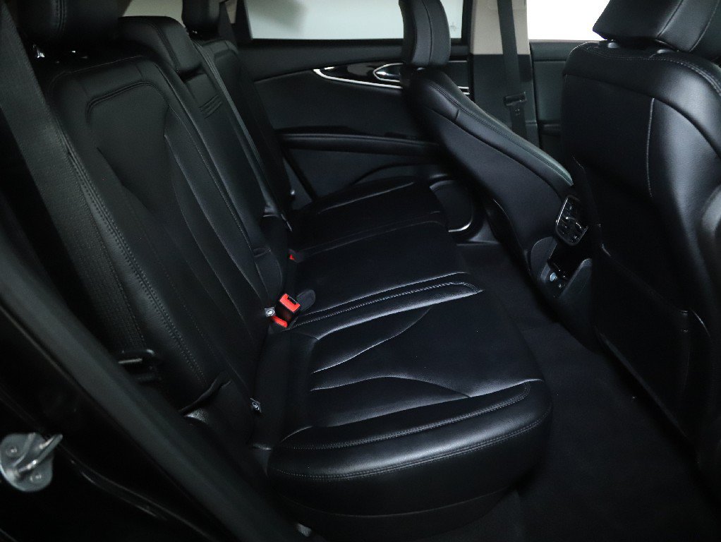 Certified 2023 Lincoln Nautilus AWD w/ Premium Package image 33