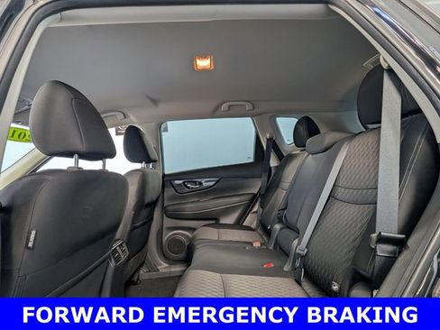 Used 2017 Nissan Rogue S image 7