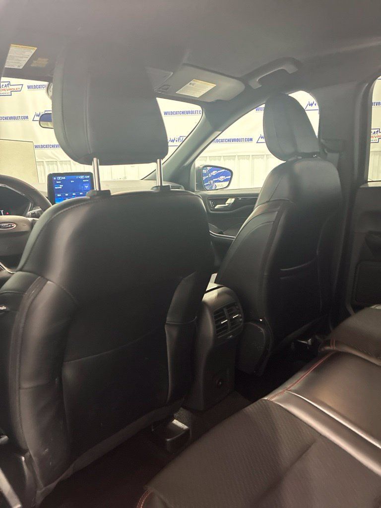 Used 2025 Ford Escape ST-Line FWD image 26