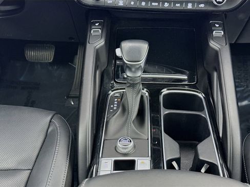 Used 2025 Kia Telluride S image 28