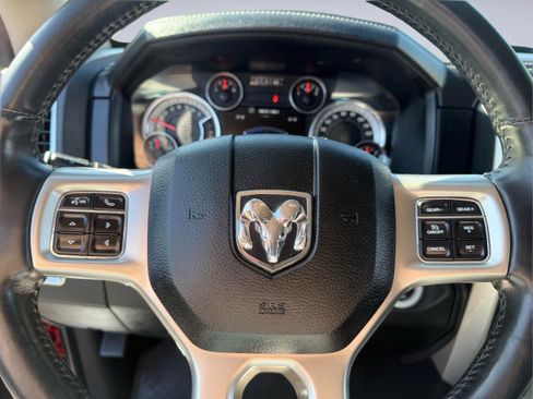 Used 2015 RAM 1500 Laramie w/ Convenience Group AWD/4WD image 32