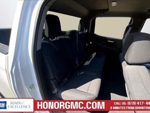 Used 2023 Chevrolet Silverado 1500 Custom image 25