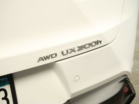 Certified 2025 Lexus UX 300h 300h F SPORT Design w/ Cold Area Package image 9