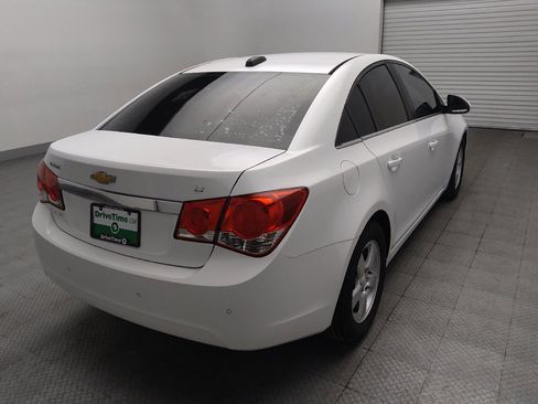 Used 2016 Chevrolet Cruze LT w/ Enhanced Safety Package FWD image 9