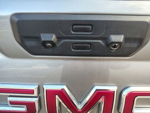 Used 2024 GMC Sierra 1500 AT4 w/ Technology Package image 13