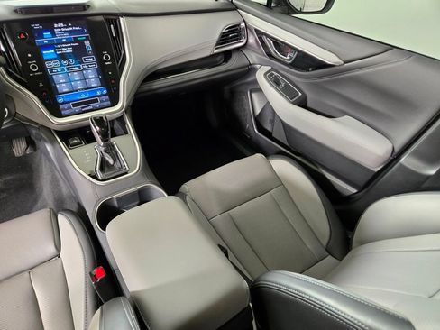 Certified 2025 Subaru Outback Limited XT AWD/4WD image 18