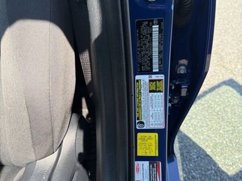 Used 2025 Toyota Camry LE image 27