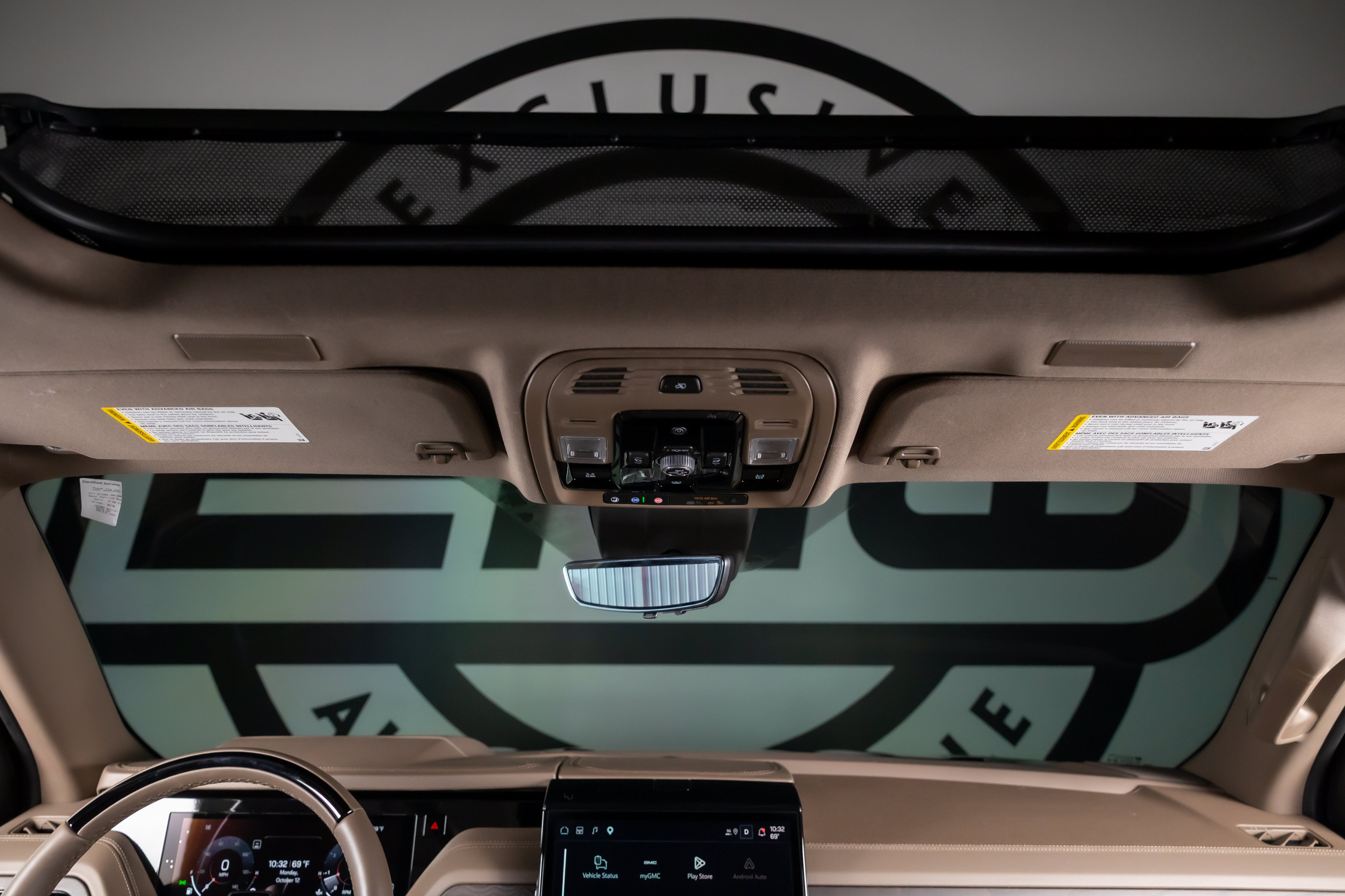 Used 2026 GMC Yukon Denali w/ Denali Reserve Package AWD/4WD image 10