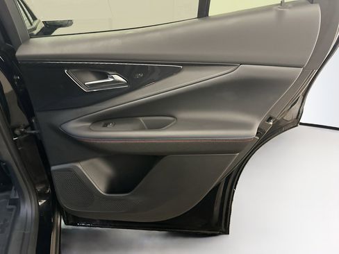 Used 2025 Chevrolet Blazer EV RS AWD/4WD image 32