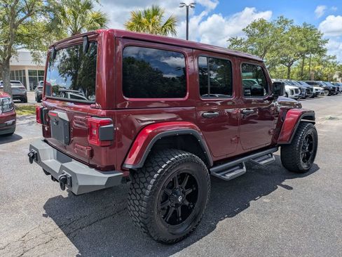 Used 2021 Jeep Wrangler Unlimited Sahara AWD/4WD image 4