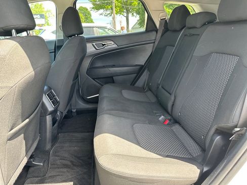 Used 2023 Kia Sportage LX AWD/4WD image 20