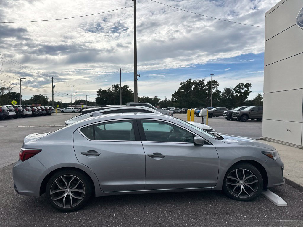 Used 2020 Acura ILX w/ Premium Package FWD image 7