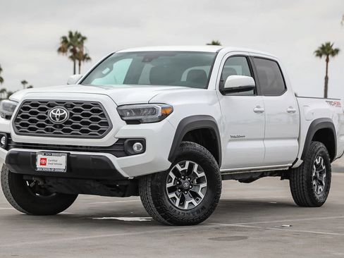 Certified 2023 Toyota Tacoma TRD Off-Road w/ Advanced Technology Package AWD/4WD image 1