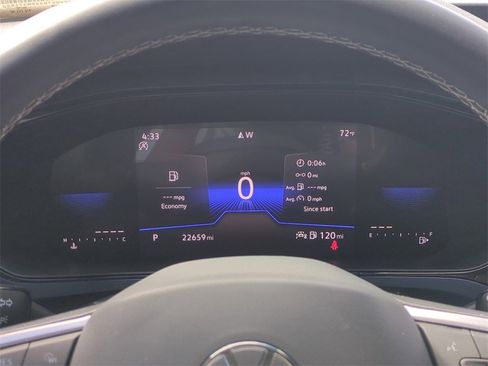 Used 2023 Volkswagen Taos SE image 28