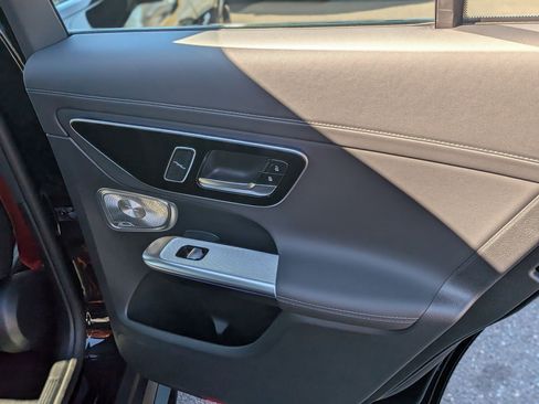 Used 2025 Mercedes-Benz GLC 63 AMG S image 35