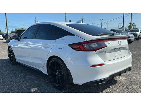 Used 2023 Honda Civic Sport image 3