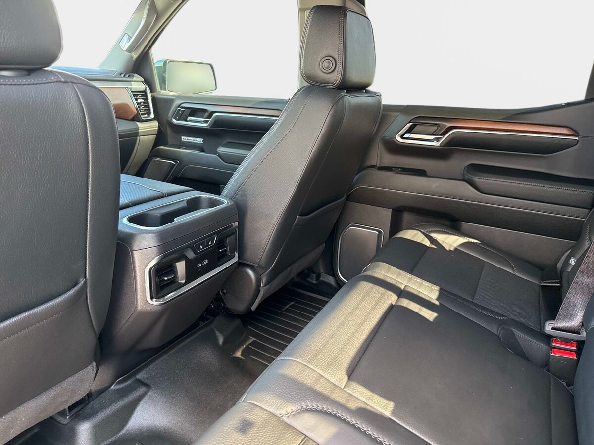 Used 2024 GMC Sierra 1500 Denali w/ Denali Reserve Package RWD image 14