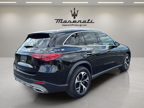 Used 2025 Mercedes-Benz GLC 350e 4MATIC image 5