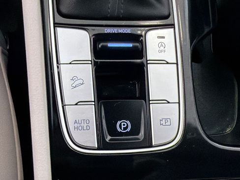 Used 2025 Hyundai Tucson SEL FWD image 17