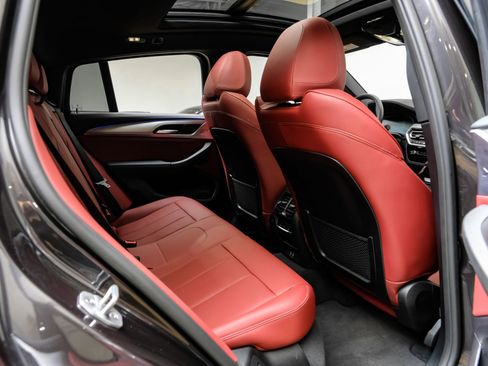 Used 2025 BMW X4 xDrive30i image 39